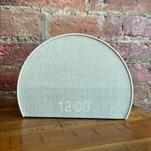 Hatch Restore 2 - Sound Machine & Sunshine Alarm Clock